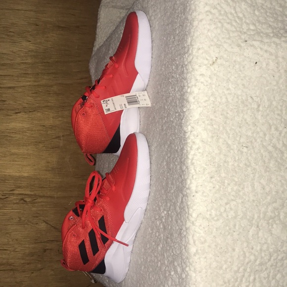 Shoes - Picture 2 of 4